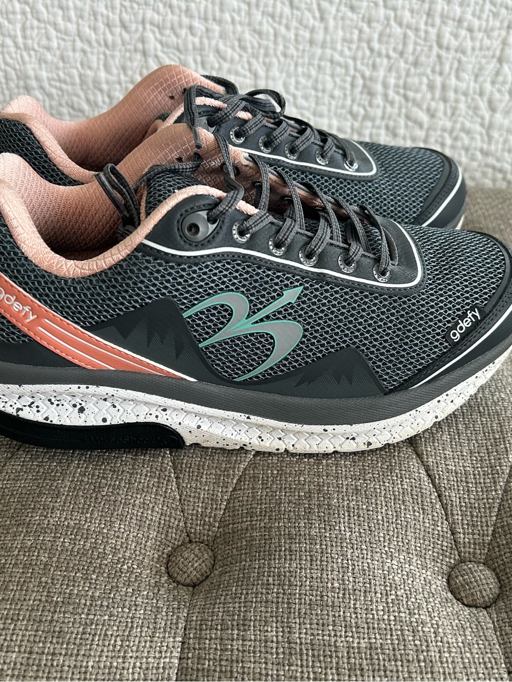 Gdefy Women's Gray & Pink Athletic Walking Shoes Size 10